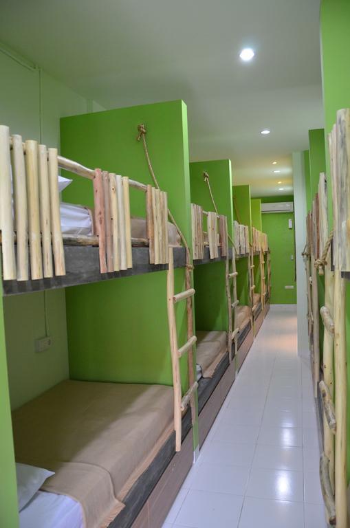The Eco-Living Hostel Denpasar  Ruang foto