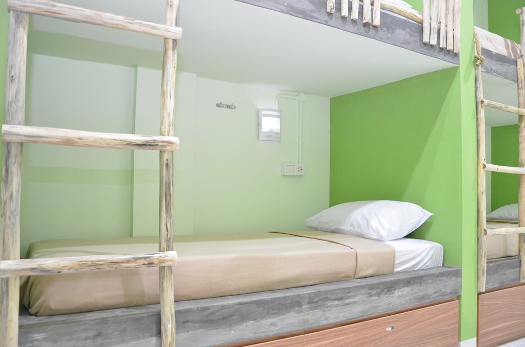 The Eco-Living Hostel Denpasar  Ruang foto